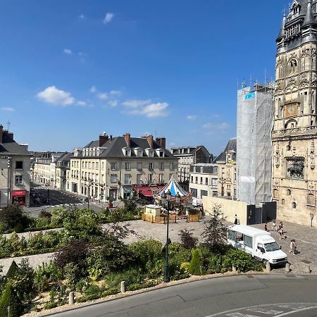 Appartement Exceptionnel En Ultra Centre Ville Compiègne Exteriör bild