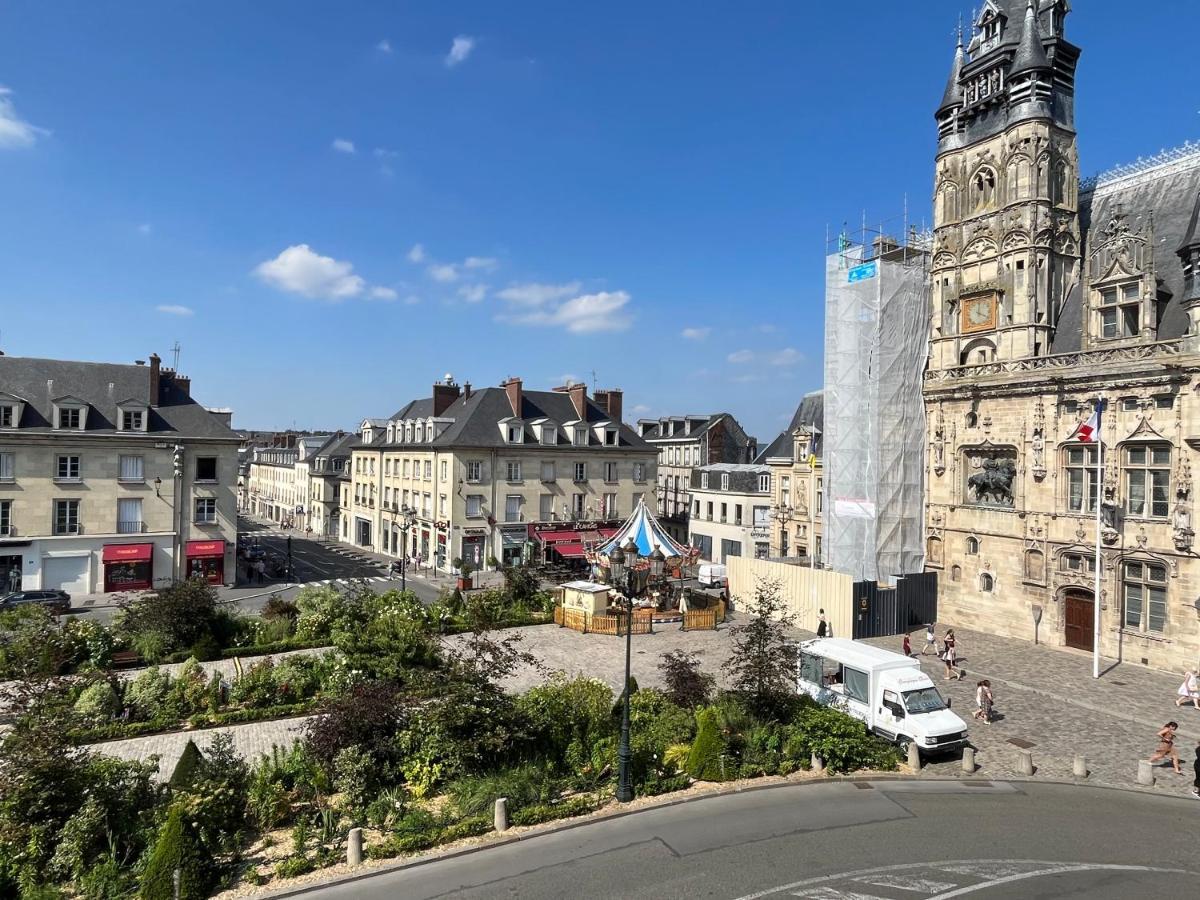 Appartement Exceptionnel En Ultra Centre Ville Compiègne Exteriör bild
