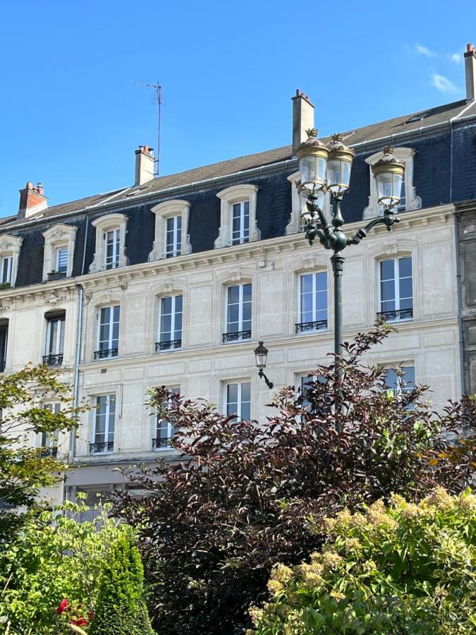 Appartement Exceptionnel En Ultra Centre Ville Compiègne Exteriör bild